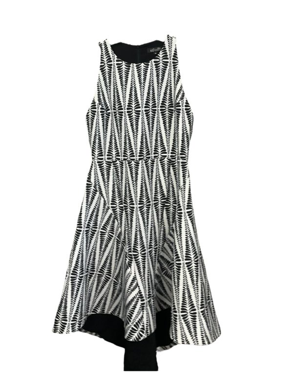 Black & White Dress Casual Midi Elliatt, Size M Fashion